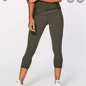 Lululemon Run On Crop